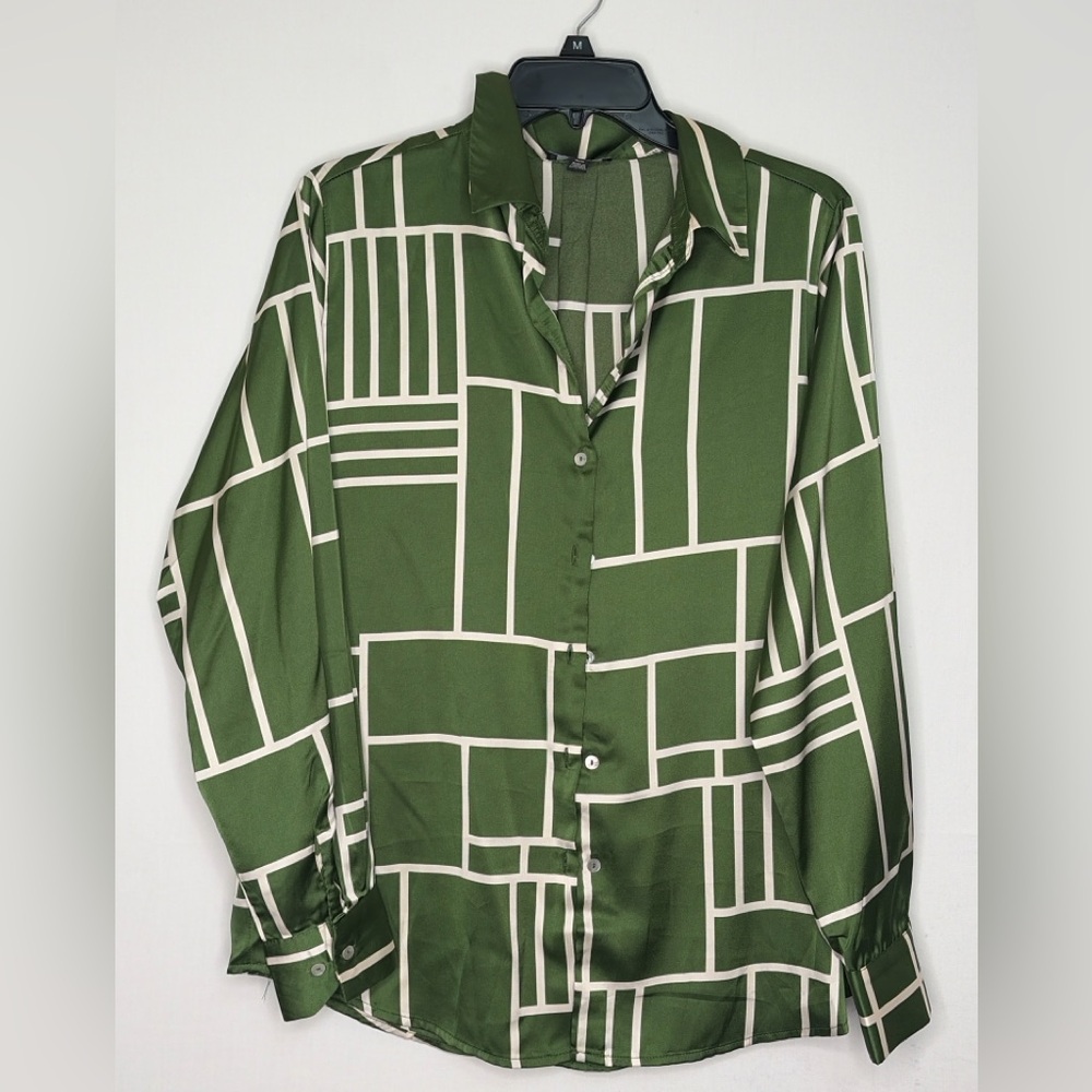 HAVER London women’s Size M Blouse Green Geometric Button-Up(A205)”✨